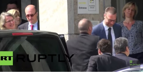 Η άφιξη του Βαρουφάκη στο Βερολίνο – ΒΙΝΤΕΟ