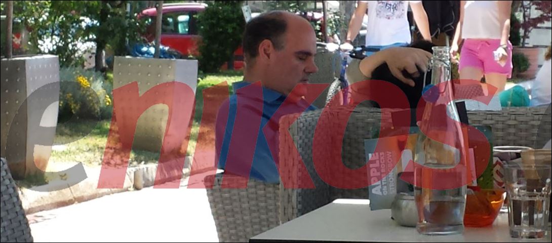 O μεσημεριανός καφές του Φορτσάκη – ΦΩΤΟ