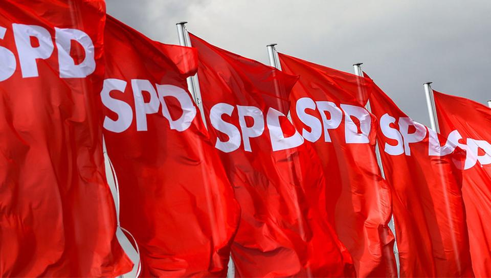“Θέλουμε να μείνει η Ελλάδα στην Ευρωζώνη” λέει το SPD