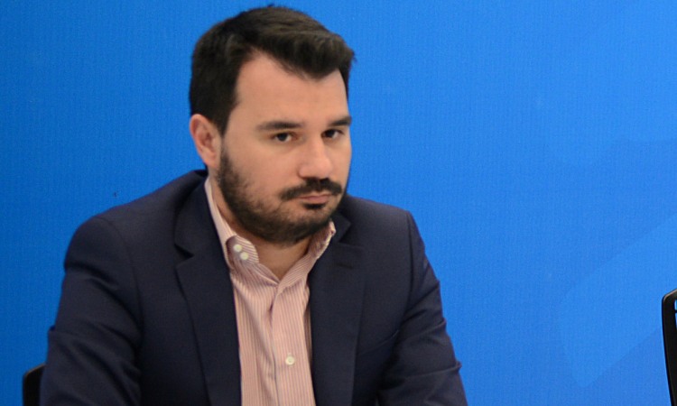 Παπαμιμίκος: Μακριά από εμάς οποιαδήποτε μικροκομματική συναλλαγή