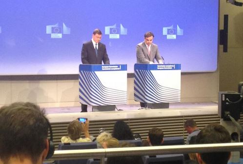 Ντομπρόβσκις: Το “ΟΧΙ” διευρύνει το χάσμα – ΒΙΝΤΕΟ