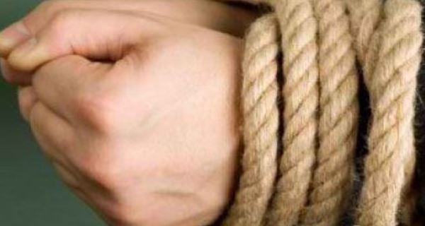 14χρονος οργάνωσε την… απαγωγή του