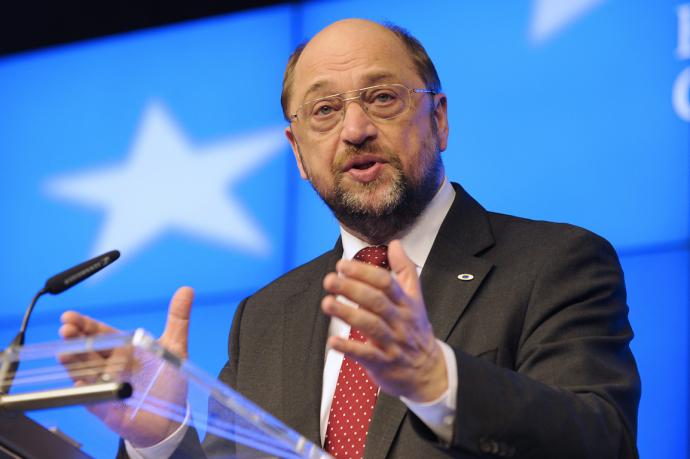 Θέλει μεταβατική κυβέρνηση ο Σουλτς