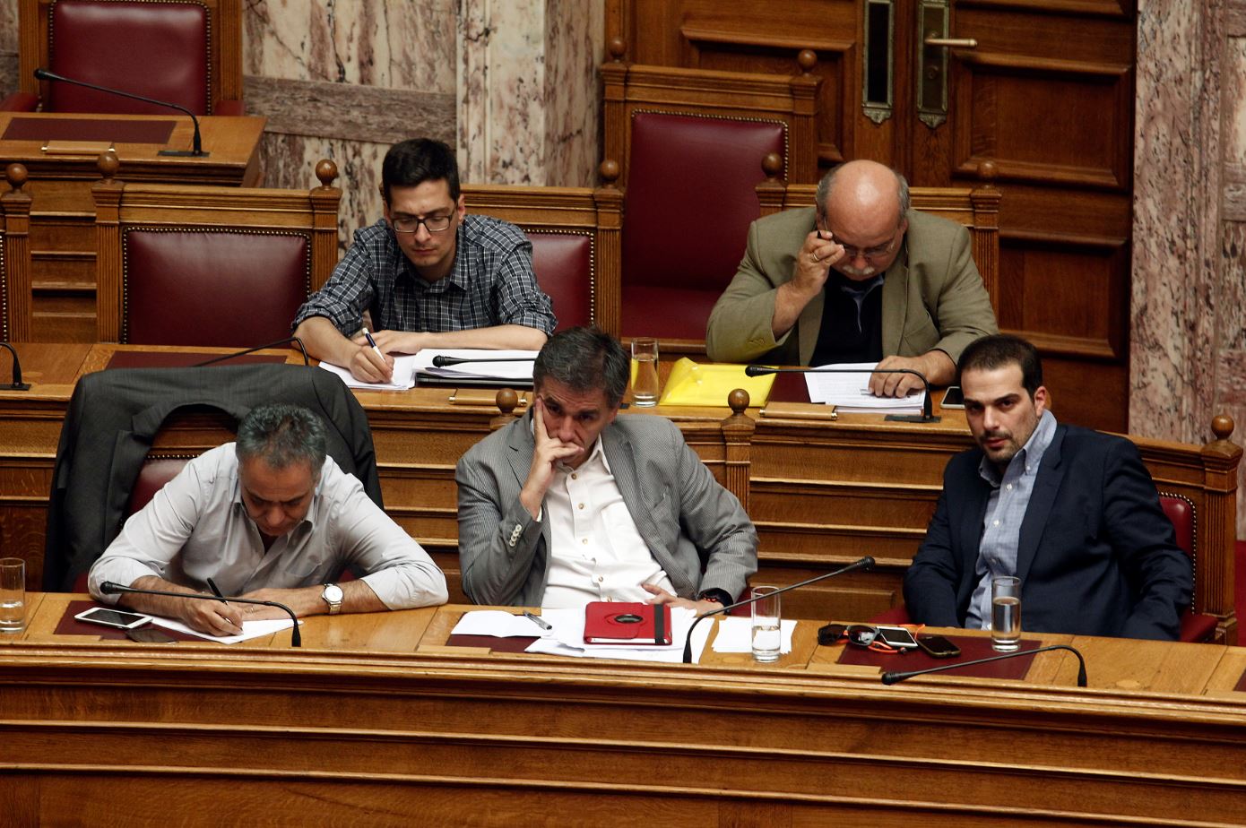 Πως ψήφισαν τα κόμματα στις Επιτροπές για την ελληνική πρόταση