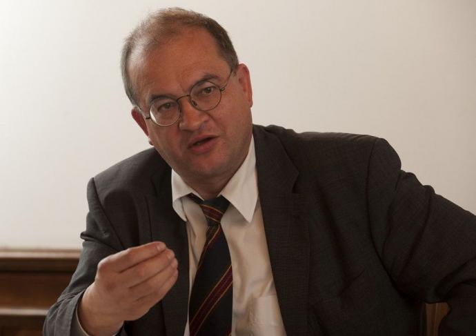 Στα δικαστήρια κατά του ελληνικού προγράμματος Γερμανός βουλευτής