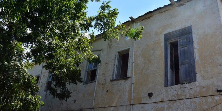 Ταβέρνα κάνουν το σπίτι της Τιτίνας Λοϊζίδου στα Κατεχόμενα