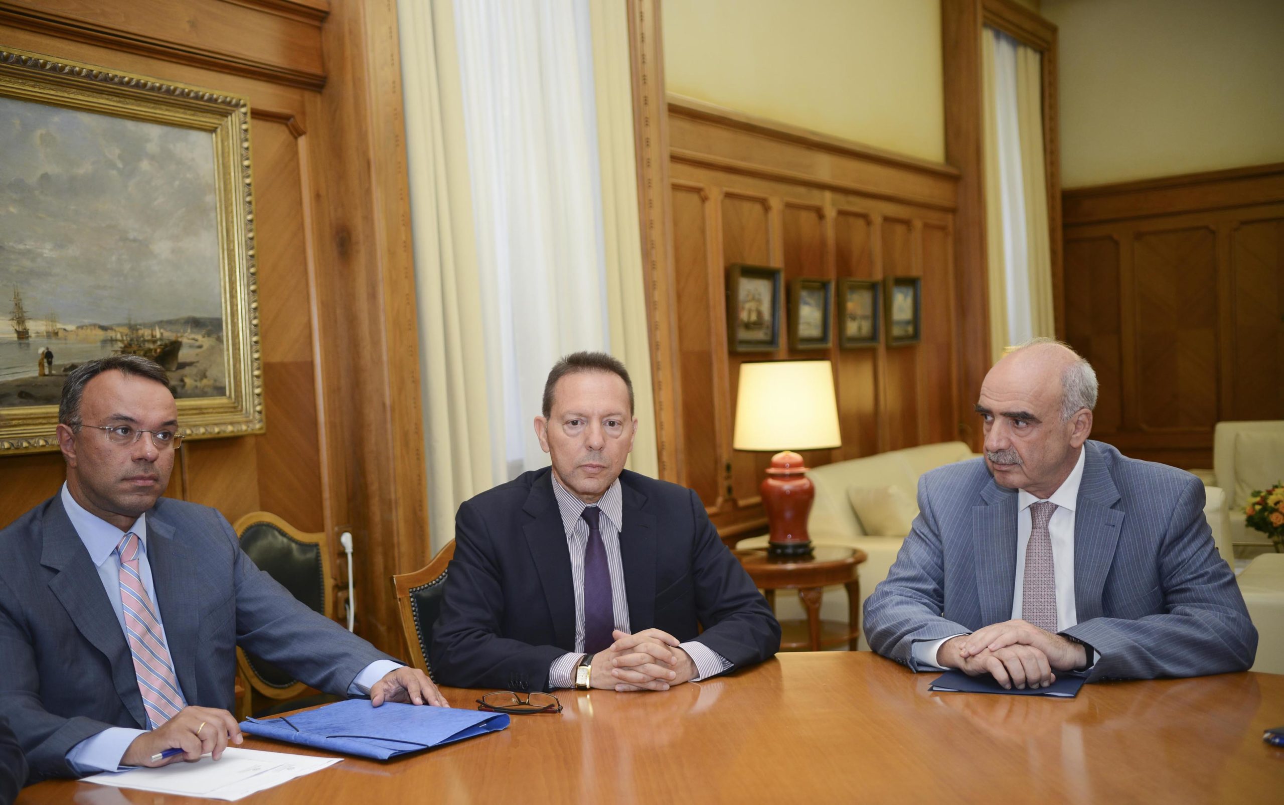 Μεϊμαράκης: Θεματοφύλακας της σταθερότητας της οικονομίας o Στουρνάρας