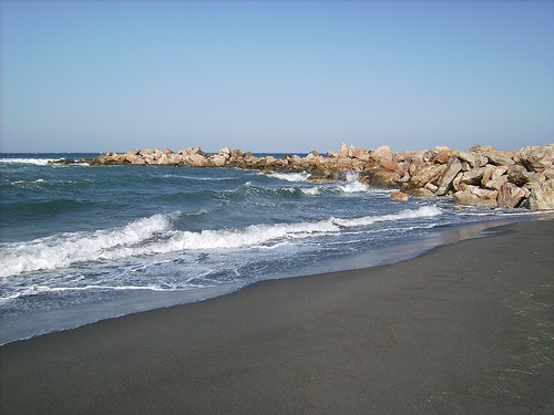 Έχασε τη ζωή του ενώ κολυμπούσε