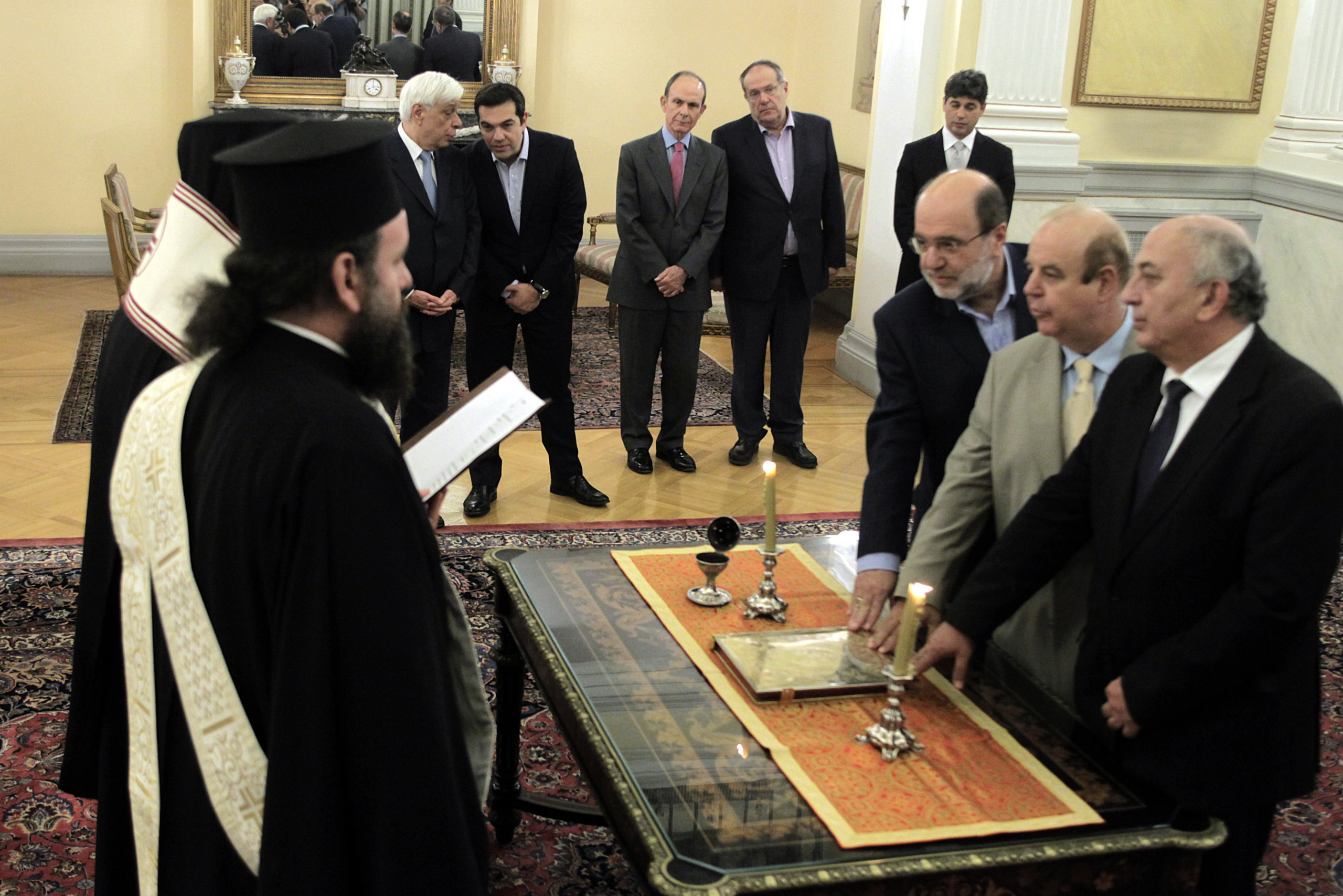 Η ορκωμοσία της νέας κυβέρνησης – ΒΙΝΤΕΟ