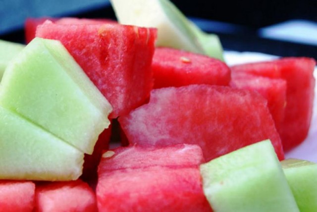 Καρπούζι και πεπόνι- Οι θερμίδες και τα οφέλη τους