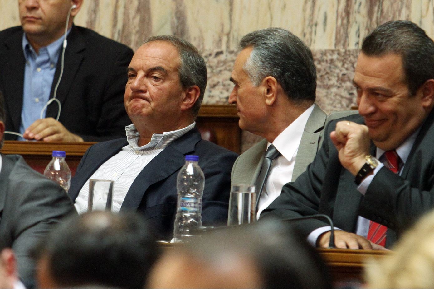 Προβληματισμένος ο Καραμανλής – ΦΩΤΟ