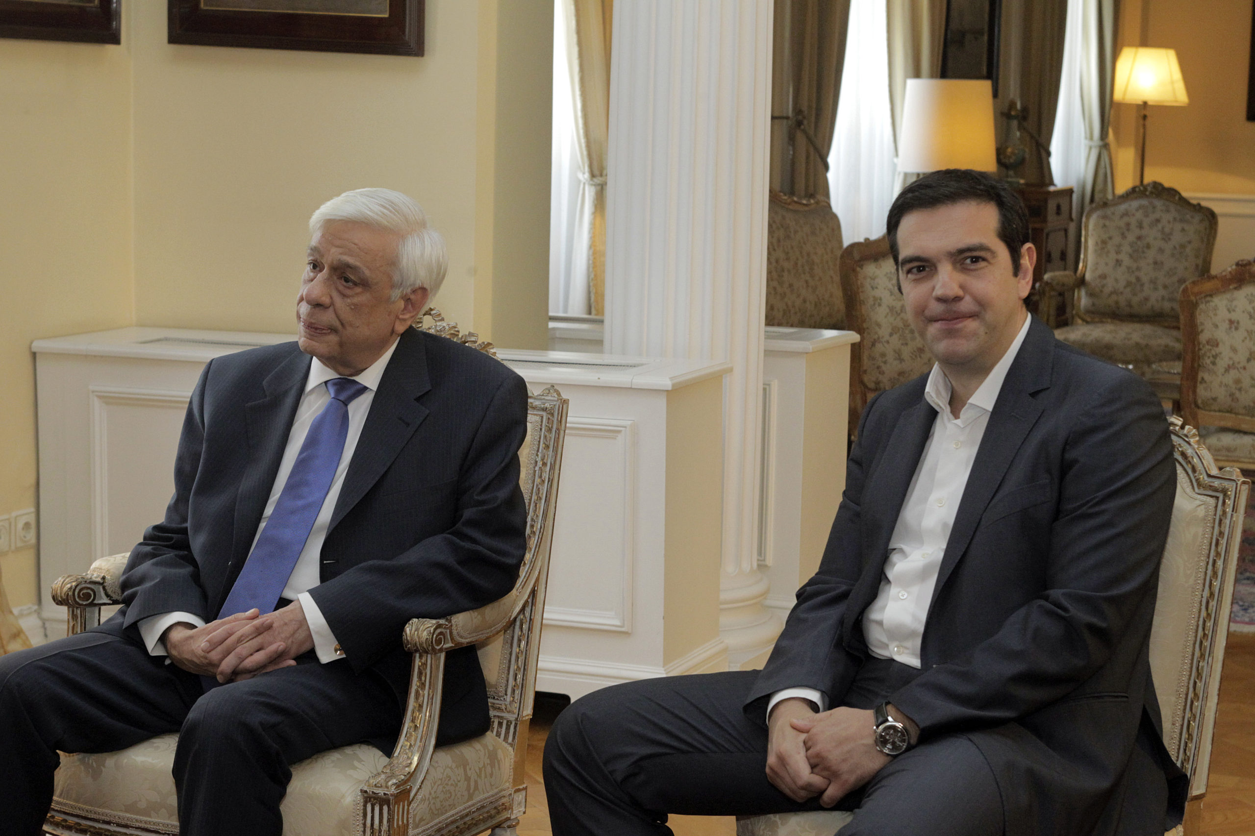 Στιγμιότυπα από το γεύμα των πολιτικών αρχηγών στο Προεδρικό Μέγαρο – ΦΩΤΟ