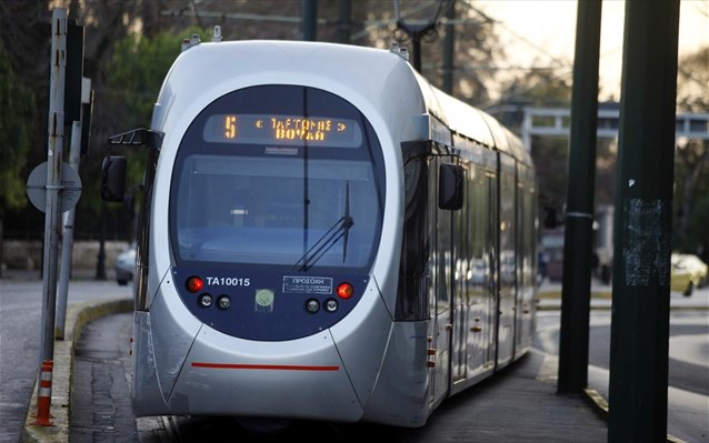 Κυκλοφοριακές ρυθμίσεις στον Πειραιά λόγω επέκτασης του τραμ