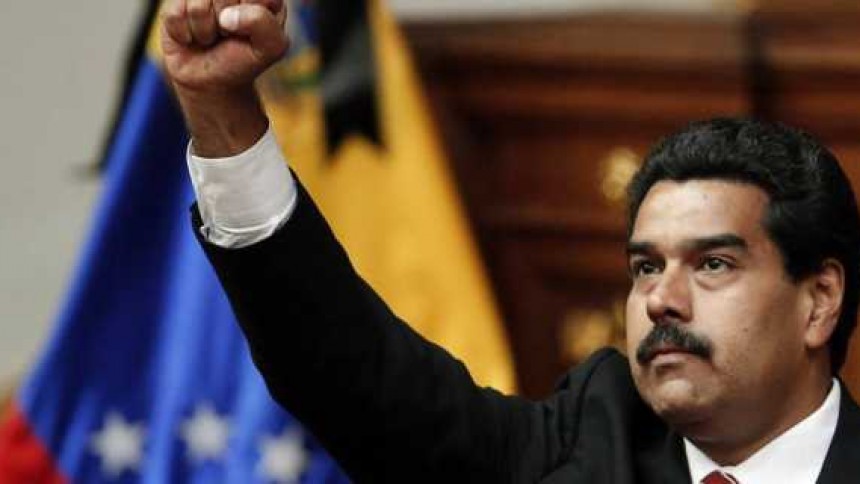 Ο Μαδούρο συνεχάρη τον ελληνικό λαό για το “Όχι”