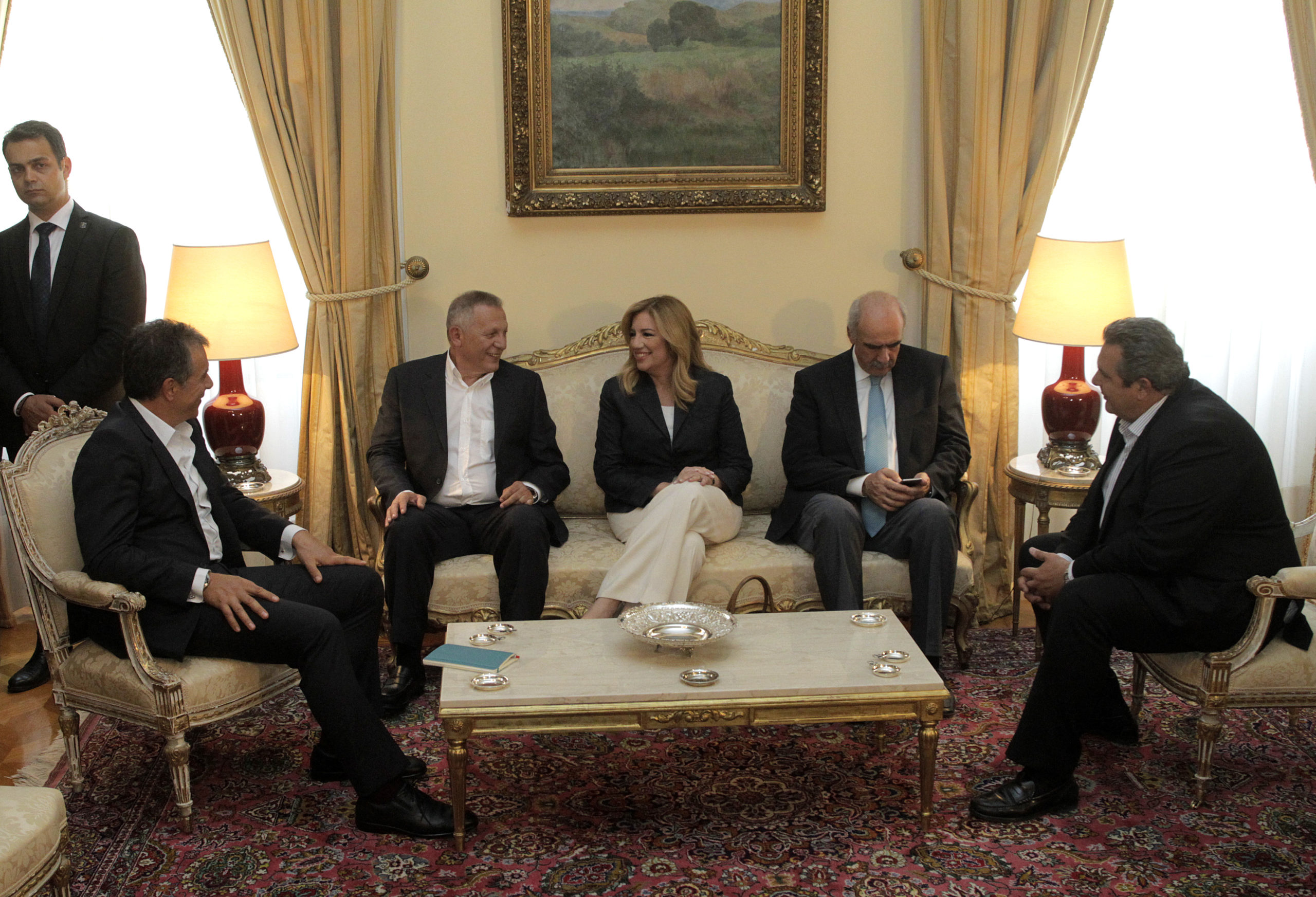 Ο διάλογος Καμμένου – Παφίλη για την… Κάρπαθο