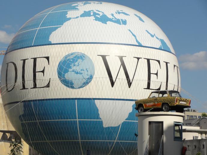 Die Welt: Η ελληνική κρίση… ξαποσταίνει