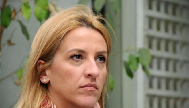 Η Δούρου για τις πυρκαγιές: Μοιάζουν να είναι υπονόμευση της εθνικής προσπάθειας