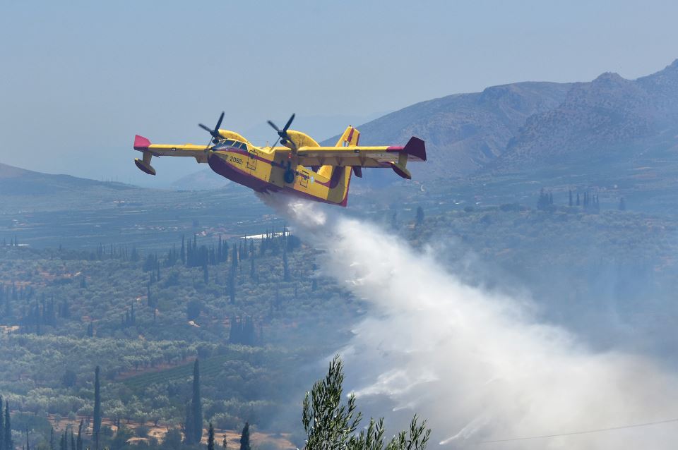Συνεχίζεται η φωτιά στην Αργολίδα – ΦΩΤΟ