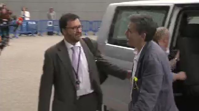 ΤΩΡΑ – Ο Τσακαλώτος στο Eurogroup – ΦΩΤΟ