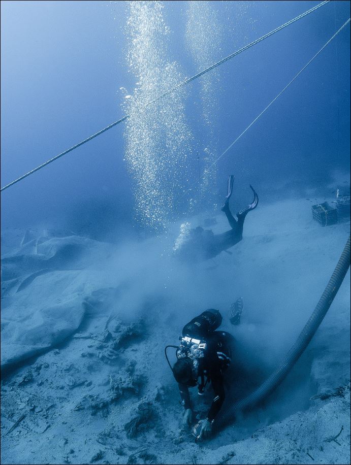 Νέα ευρήματα από το ναυάγιο του “Μέντορα” στα Κύθηρα – ΦΩΤΟ