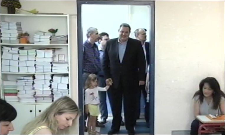 Ψηφίζει ο Πάνος Καμμένος – ΤΩΡΑ