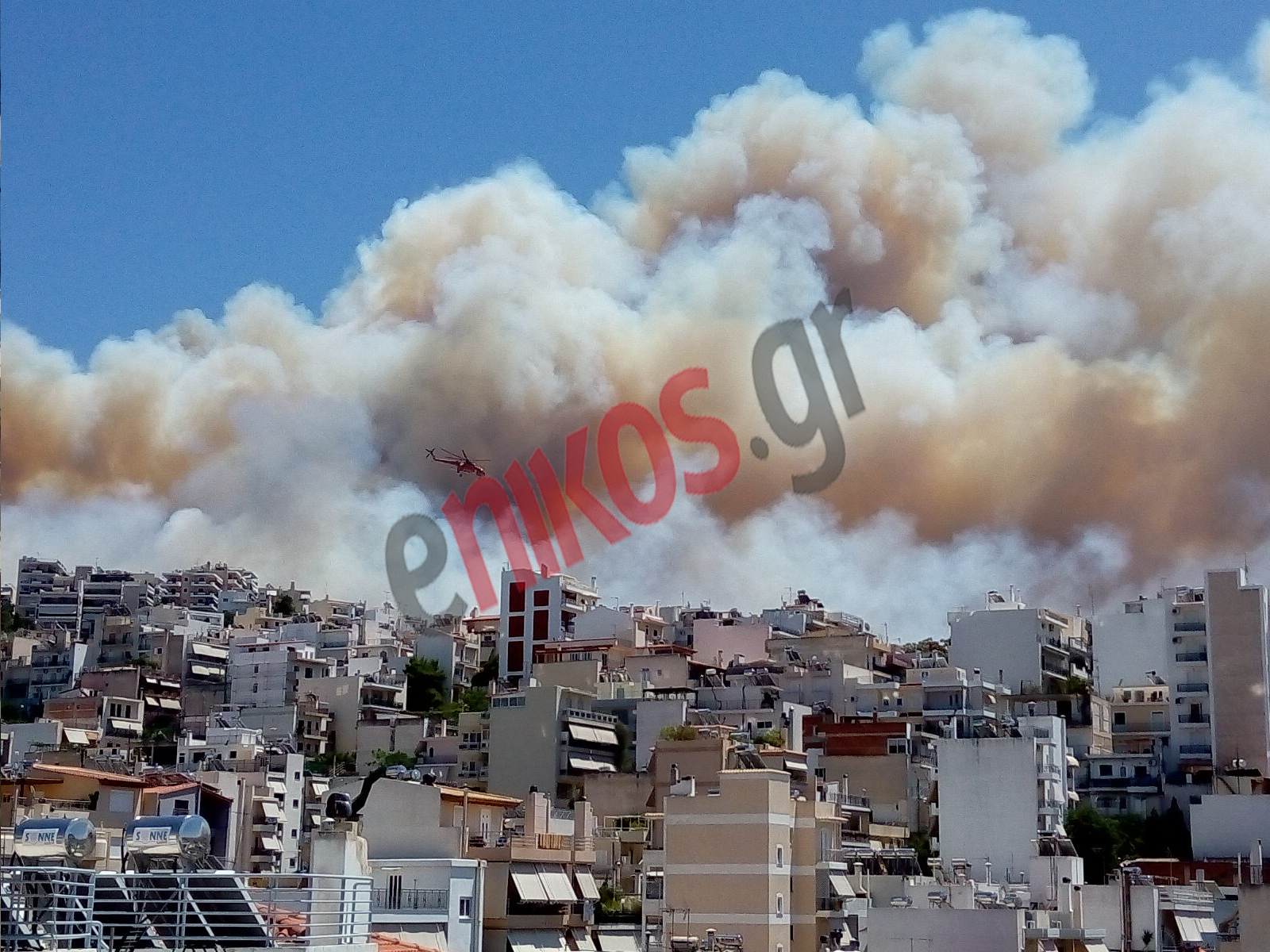 Φωτογραφίες από την πυρκαγιά στον Καρέα -ΦΩΤΟ