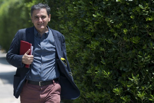 Στο Μέγαρο Μαξίμου ο Τσακαλώτος