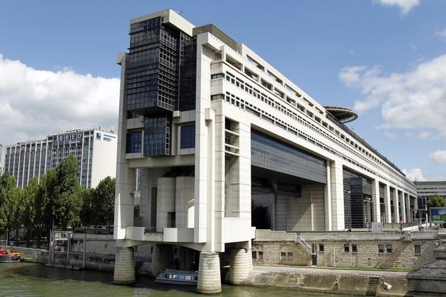 Επίσκεψη κυβερνητικού κλιμακίου στο γαλλικό υπουργείο Οικονομικών