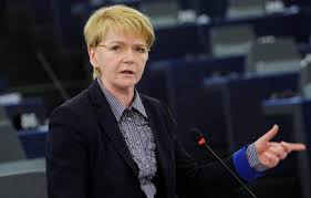 Γκάμπι Ζίμερ: “Έλληνες έχετε αποκρούσει τον Σόιμπλε”