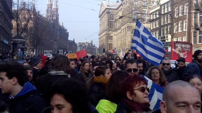 Διαδήλωση των γαλλικών συνδικάτων υπέρ της Ελλάδας