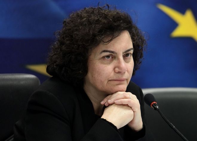 Η Βαλαβάνη για τις 100.000 που “σήκωσε” η μητέρα της 10 ημέρες πριν τα capital controls – ΒΙΝΤΕΟ