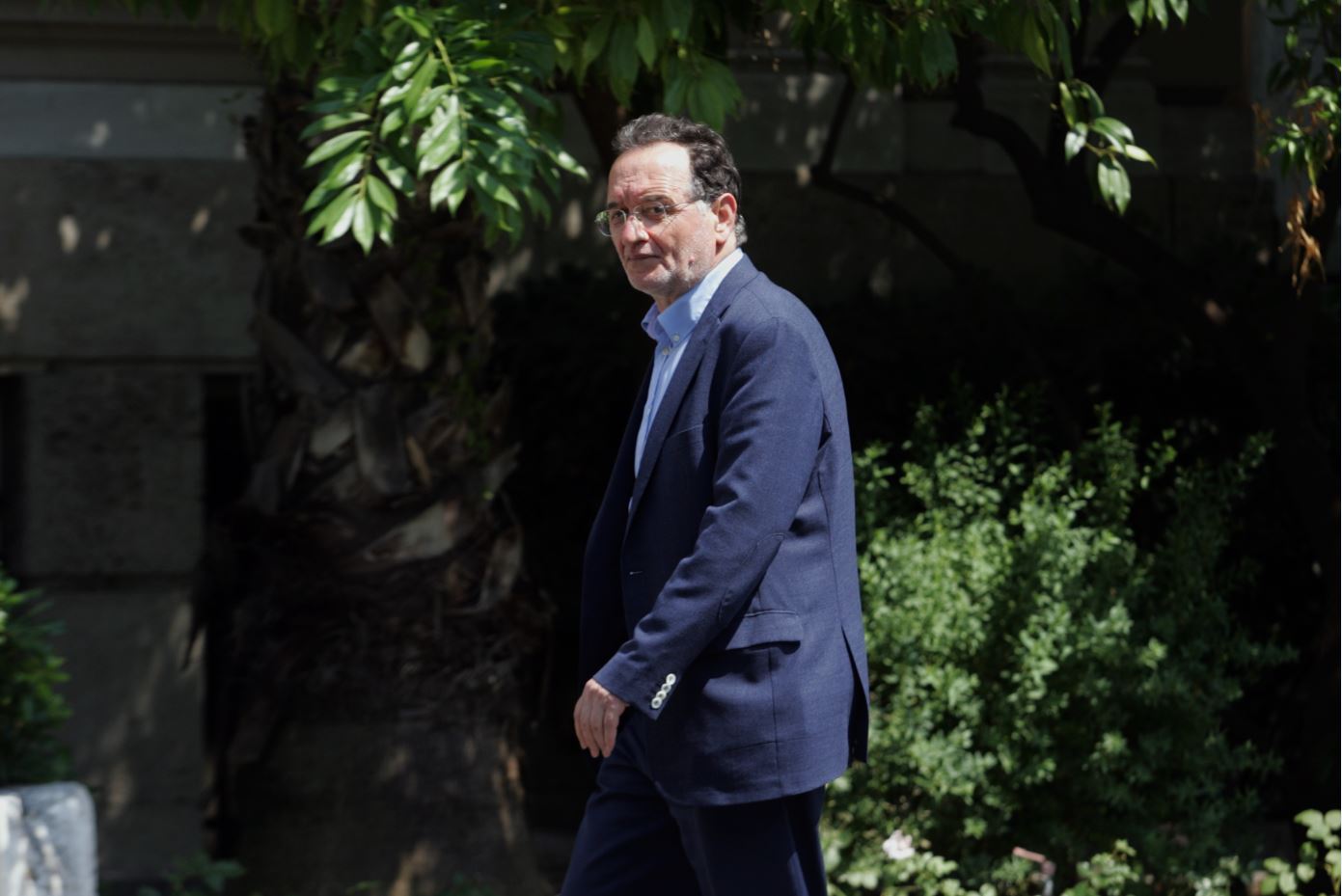 Με μηχανή έφτασε ο Λαφαζάνης στο Μαξίμου – ΦΩΤΟ