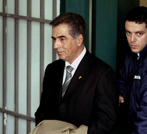 Αποφυλακίζεται ο Βασίλης Παπαγεωργόπουλος