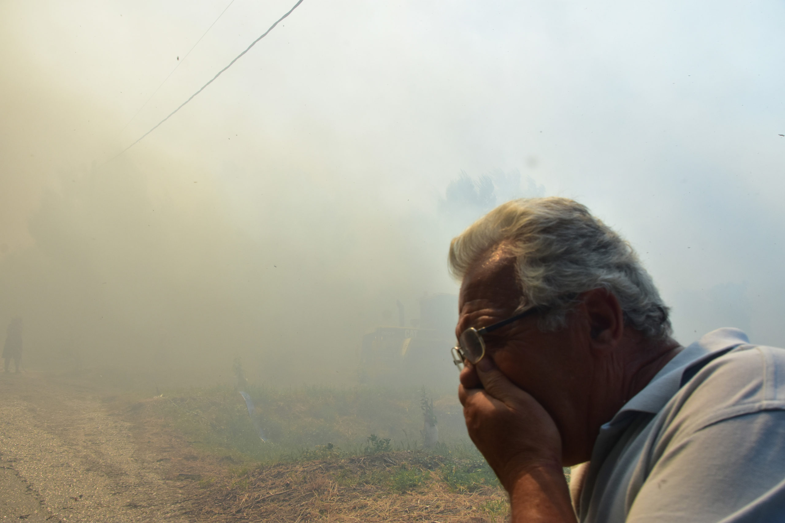 Ναύπλιο – Φλόγες απειλούν κατοικημένη περιοχή – ΦΩΤΟ