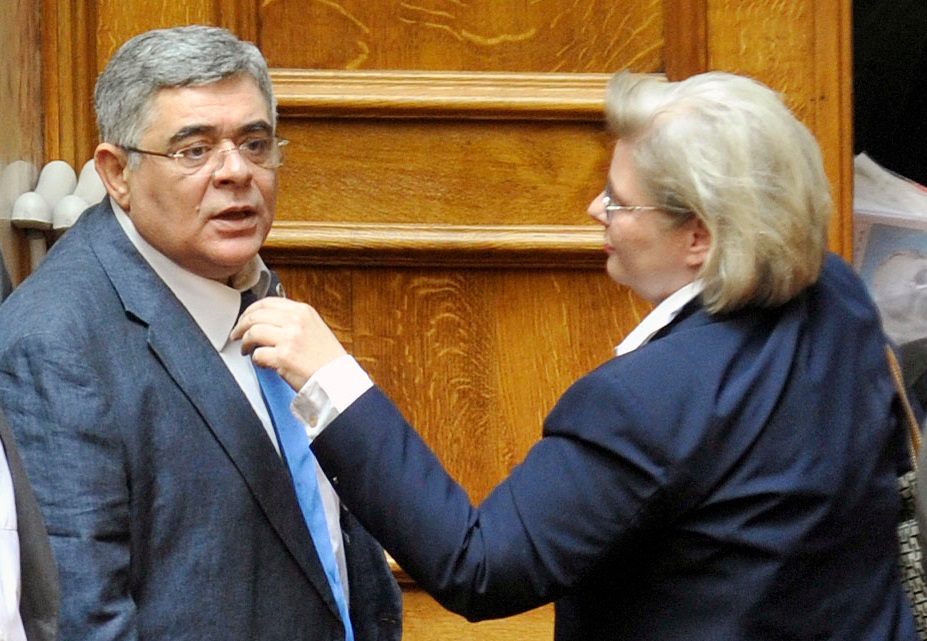 Αίρεται ο κατ΄ οικον περιορισμός Μιχαλολιάκου και Ζαρούλια