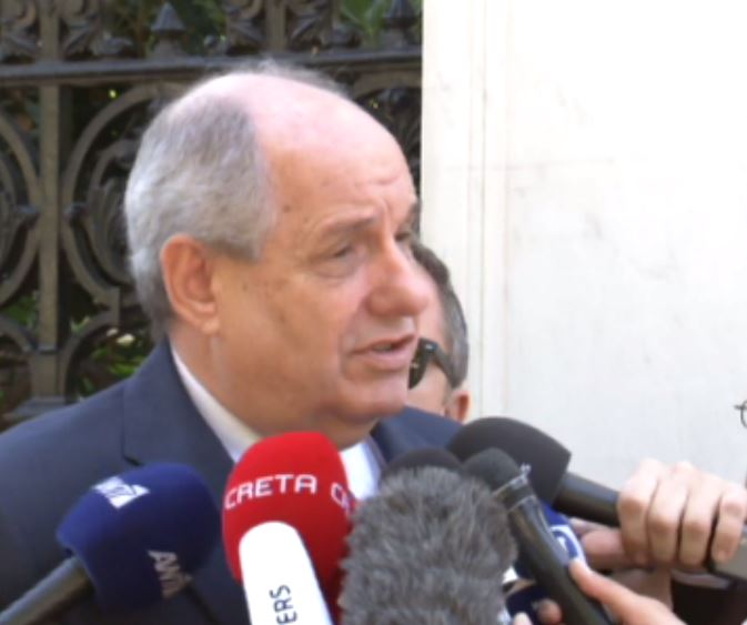 Τέρενς Κουίκ: Ο Τσίπρας διαπραγματεύτηκε σε συνθήκες “πολέμου” – ΒΙΝΤΕΟ