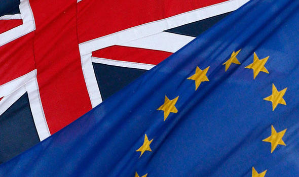 Independent: Μέσα σε έναν χρόνο θα διεξαχθεί το βρετανικό δημοψήφισμα