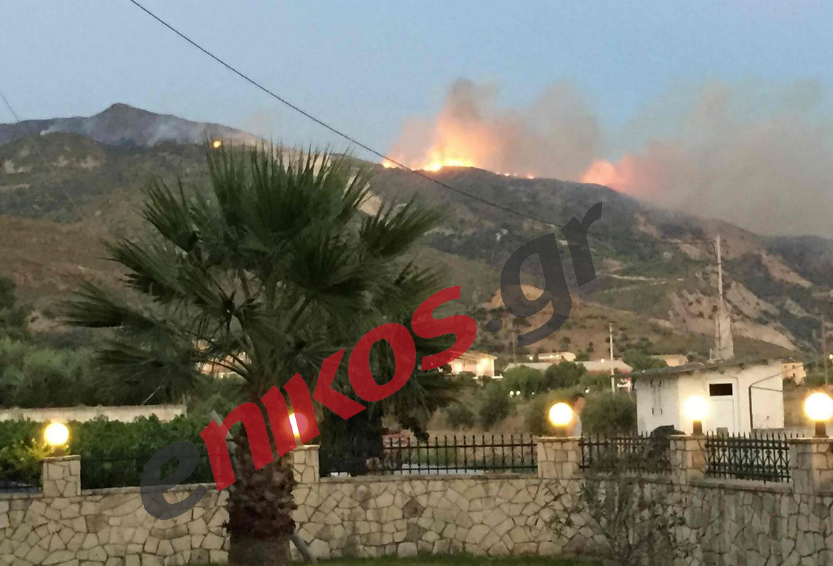 Σε εξέλιξη η πυρκαγιά στη Ζάκυνθο – ΦΩΤΟ