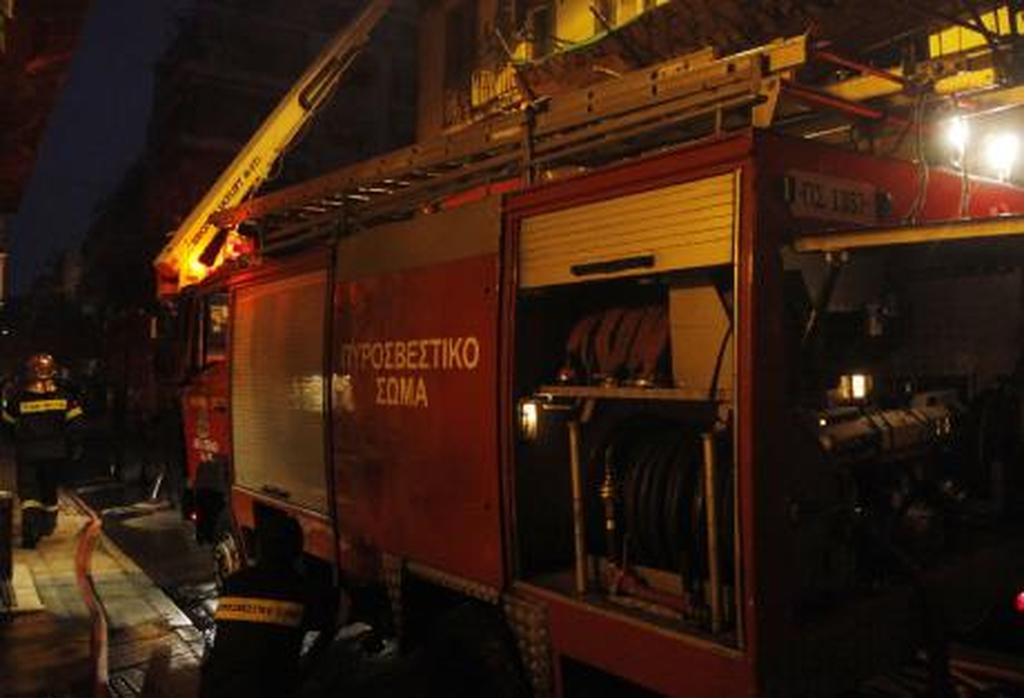 Πυρκαγιά σε ισόγειο διαμέρισμα στο Παγκράτι
