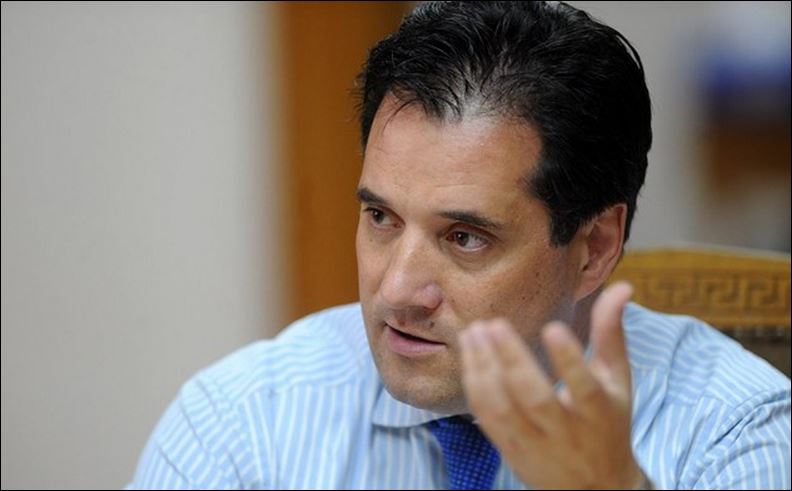 Πώς σχολίασε ο Άδωνις το “ναι” του Βαρουφάκη