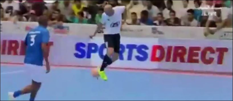 Ο Ζιντάν μαγεύει και στα… 43 – ΒΙΝΤΕΟ