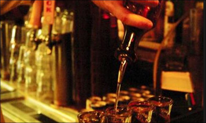 Σοκ από τον τραγικό θάνατο του 18χρονου – Το αλκοόλ, ο καυγάς και το μοιραίο χτύπημα