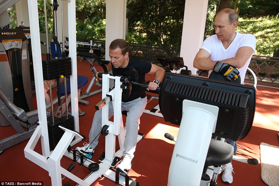 Πούτιν και Μεντβέντεφ μαζί στο γυμναστήριο – ΦΩΤΟ