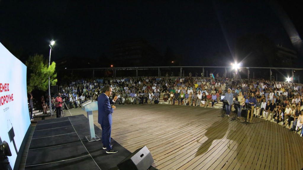 Θεοδωράκης: Η Ελλάδα δεν θα παραδοθεί ξανά σε ερασιτέχνες και πονηρούς