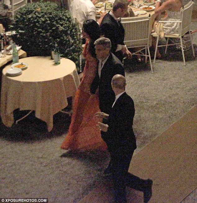 Το ρομαντικό δείπνο Κλούνεϊ- Αλαμουντίν – ΦΩΤΟ