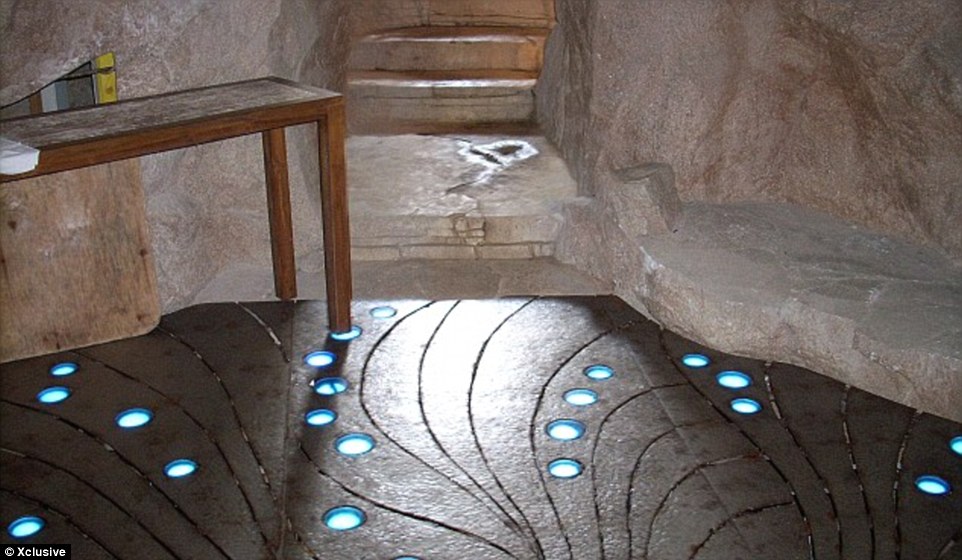 The former prime minister said he was advised to modify his underwater chamber by the secret service after receiving 38 death threats