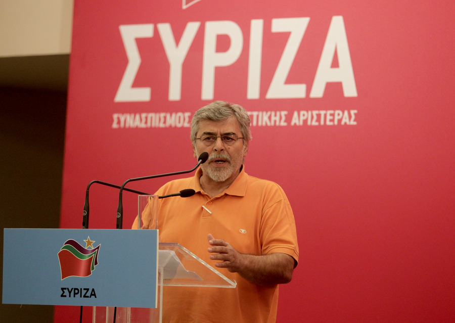 Παραιτήθηκε ο Αλέκος Καλύβης από τον ΣΥΡΙΖΑ