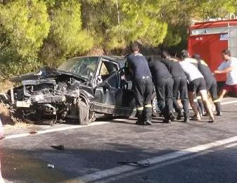 Τροχαίο δυστύχημα στην εθνική οδό Ζαχάρως – Κυπαρισσίας – ΦΩΤΟ