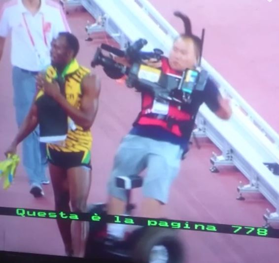 Το ατύχημα του Μπολτ με κάμεραμαν – ΒΙΝΤΕΟ