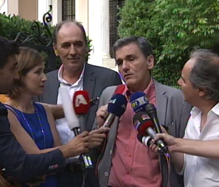 Αποχώρησαν από το Μαξίμου Τσακαλώτος – Σταθάκης – ΤΩΡΑ